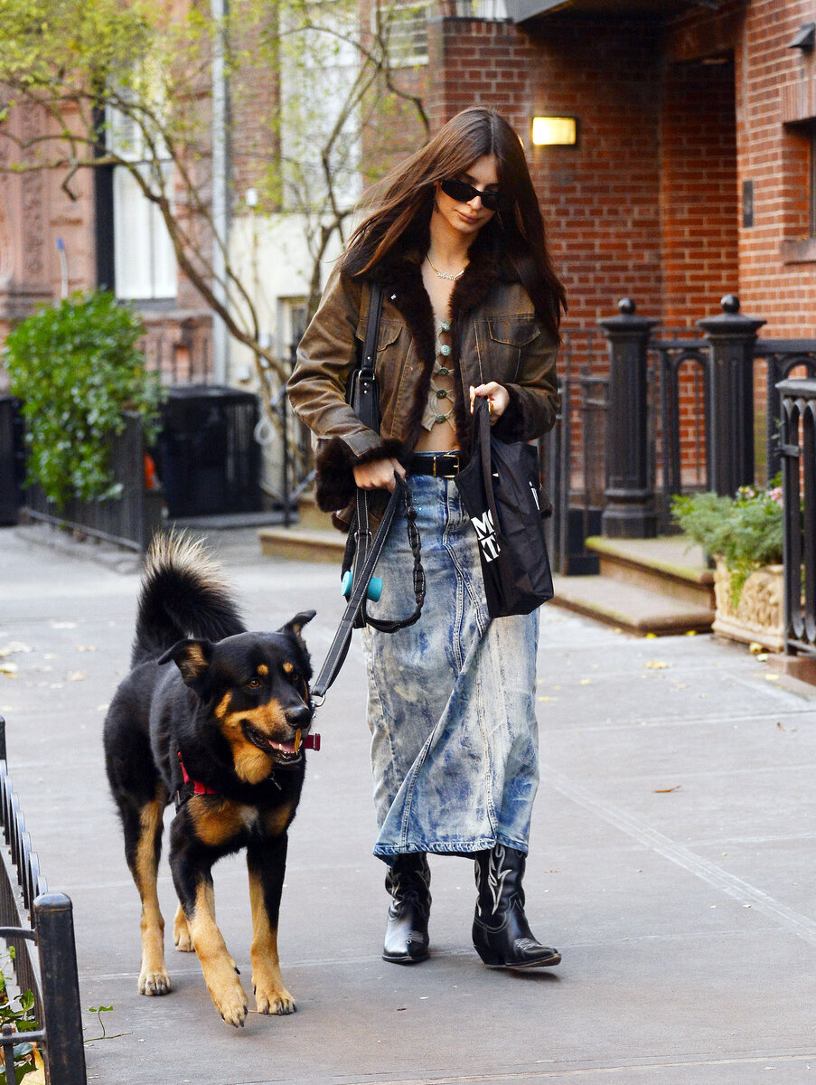    Эмили РатаковскиLEGION-MEDIA