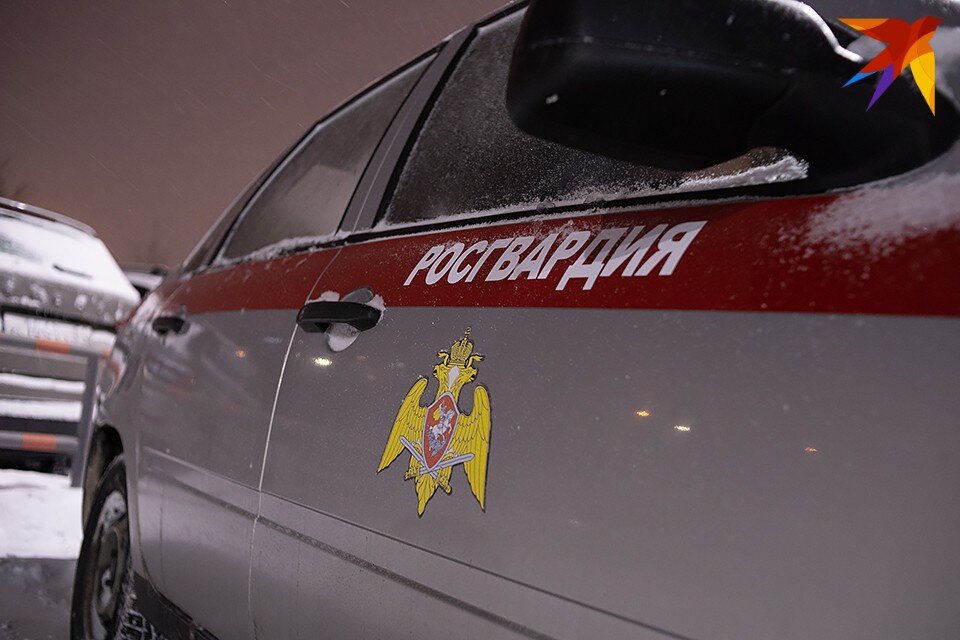     Сотрудникам Росгвардии поступил тревожный сигнал из мэрии Канадалакши. Антон ЗАБИРОВ