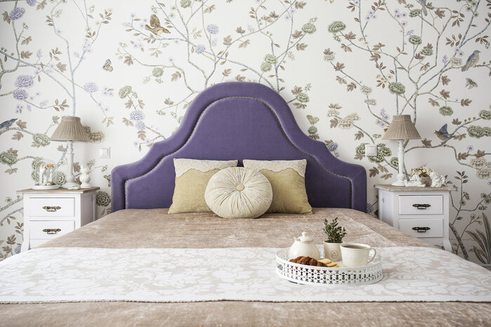 Прованс, гламур,шеби-шик... Романтичный интерьер "на любителя" в сталинке 55 кв.м.