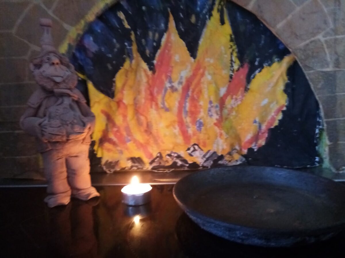 Жил Франсуа в тепле. Монетки собирал.