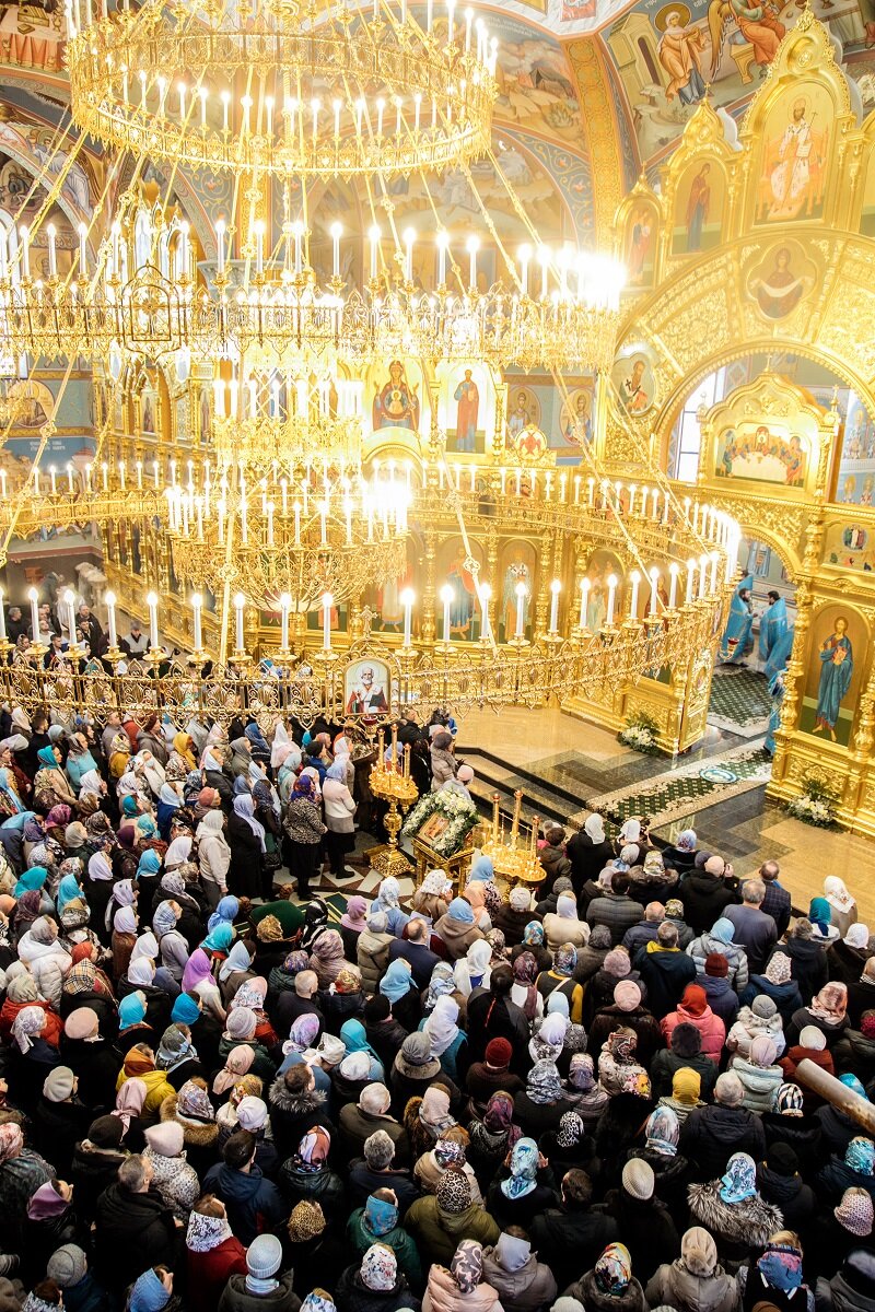    Захватывает дух: в Свято-Троицком соборе Сургута прошло первое богослужение