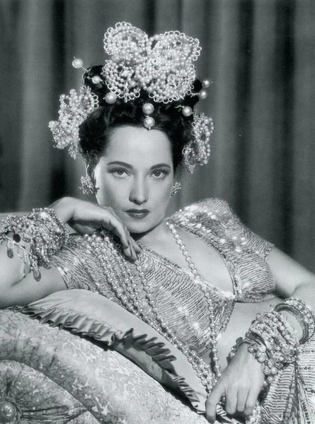 Мерл Оберон