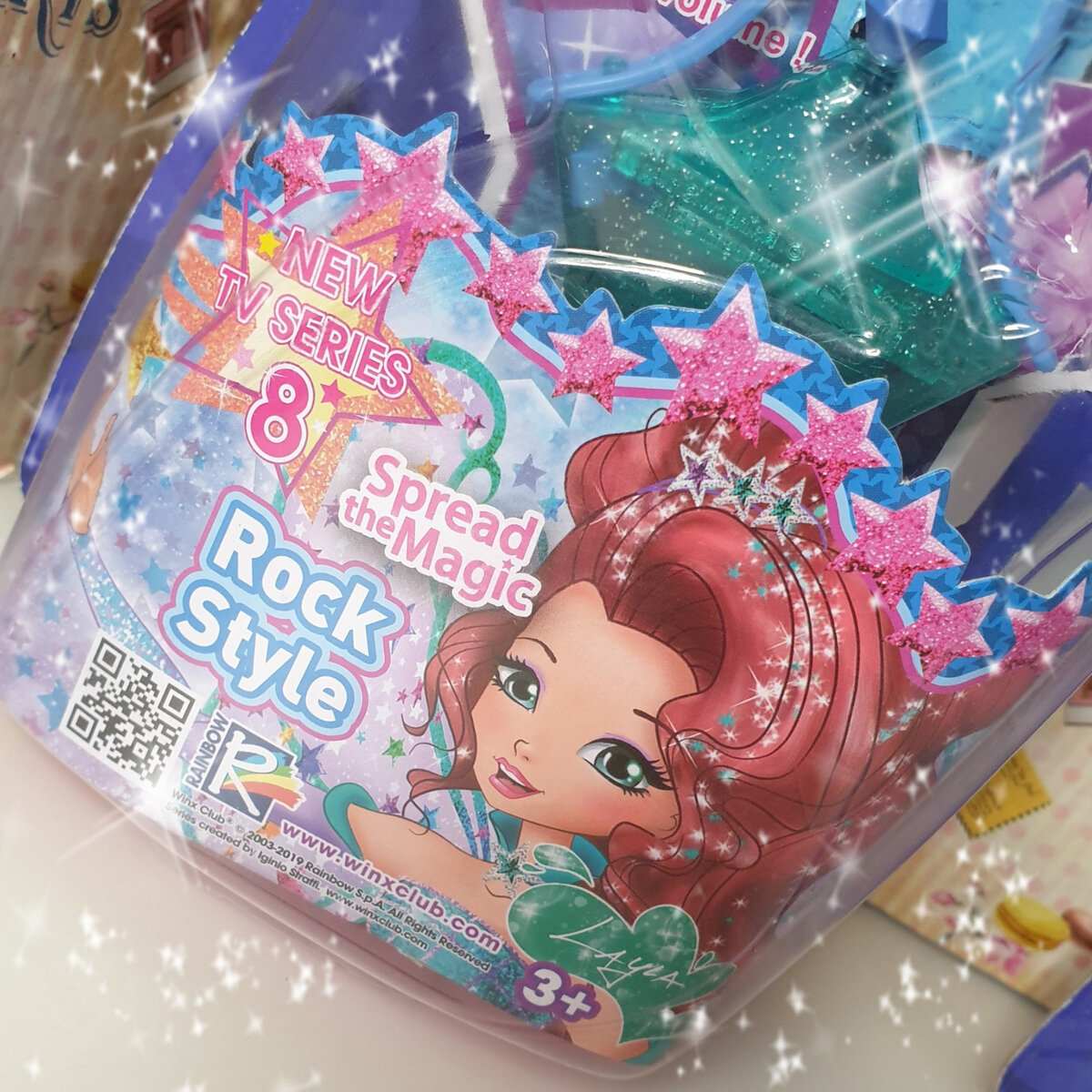 Достаточно милые арты...