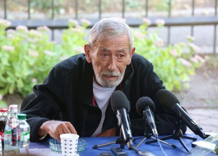 Кикабидзе считает, что Россия мстит Грузии за развал Советского Союза. 