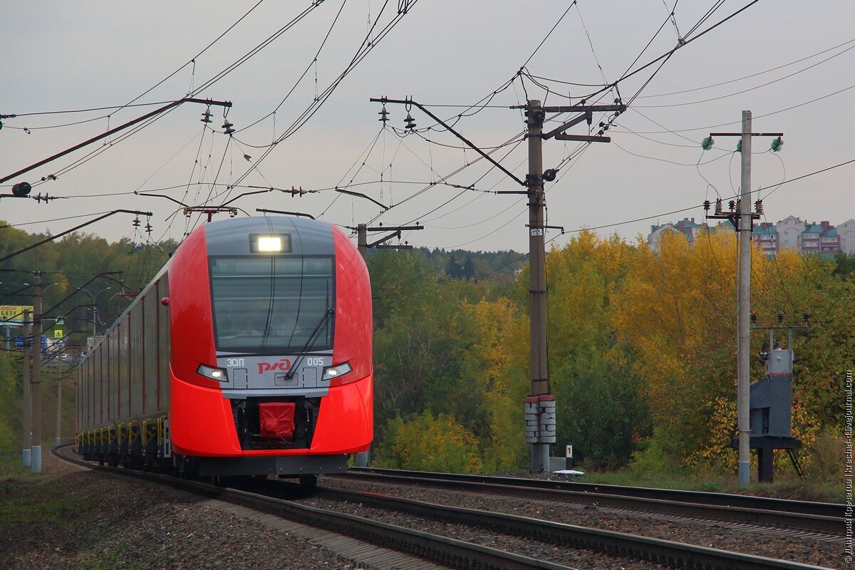 Новосибирск эс. Электропоезд Ласточка эс1. Эс2 Новосибирск. Электричка Сеятель Бердск. Станция Сеятель Новосибирск.