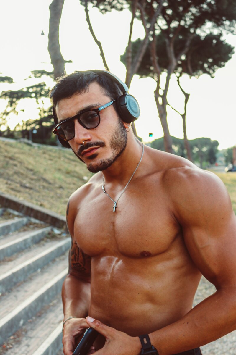 Бодибилдеры придерживаются «нездоровой» диеты