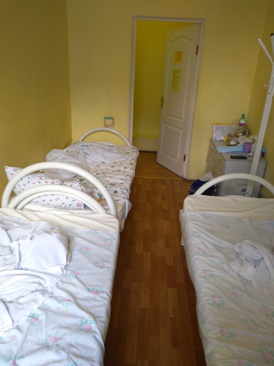 Палата в отделении патологии.