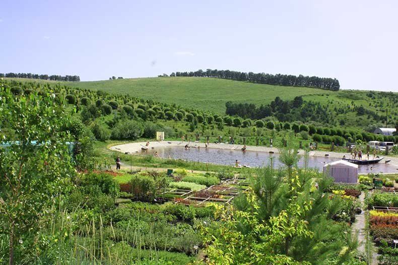 Вид с холмика.