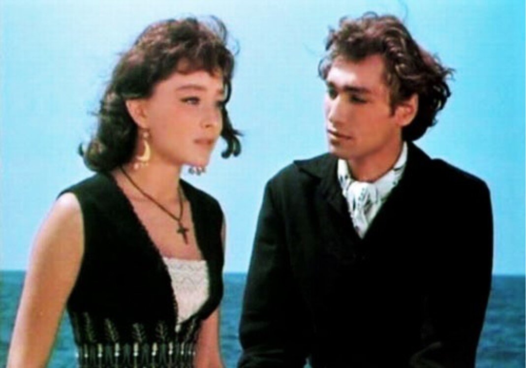 Владимир Коренев и Анастасия Вертинская в фильме «Человек-амфибия», 1962 г. Кадр из фильма.