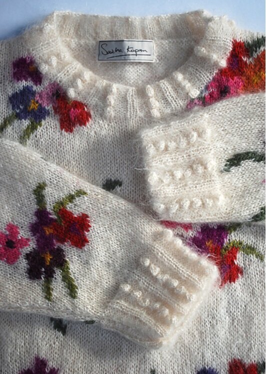 Это интарсия пополам с жаккардом, автор этого чуда Саша Кейган