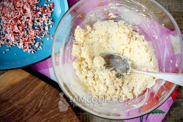 крабовые шарики с сыром и чесноком рецепт с фото пошагово | Дзен