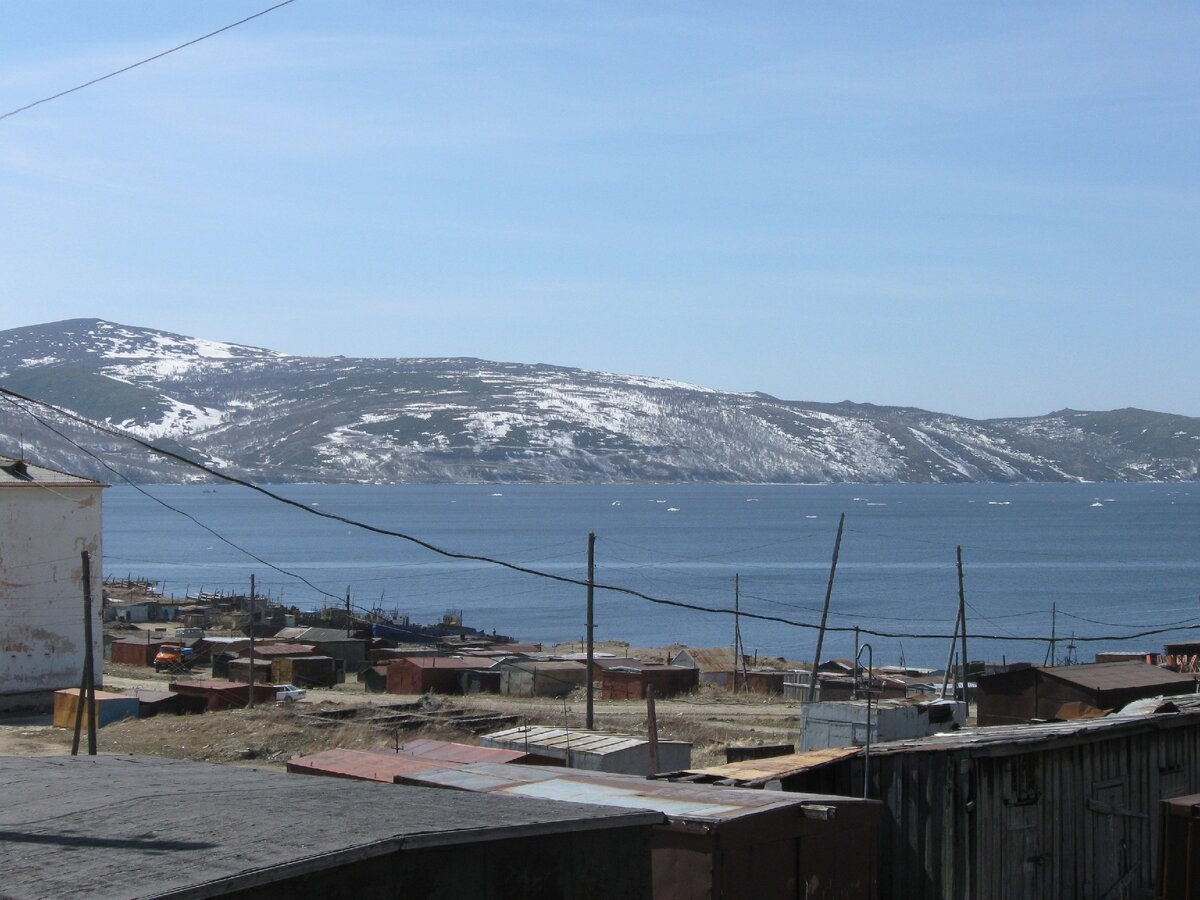 На берегу Охотского моря