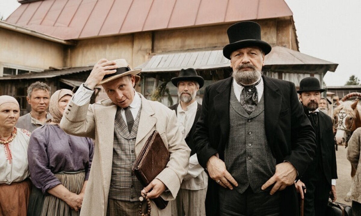 Иван Охлобыстин и Дмитрий Назаров в фильме "Дикая лига"