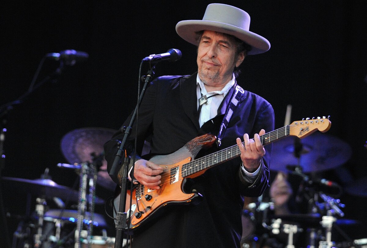 Bob Dylan был героем 60-х, 70-х.... и вернулся опять победителем. 
