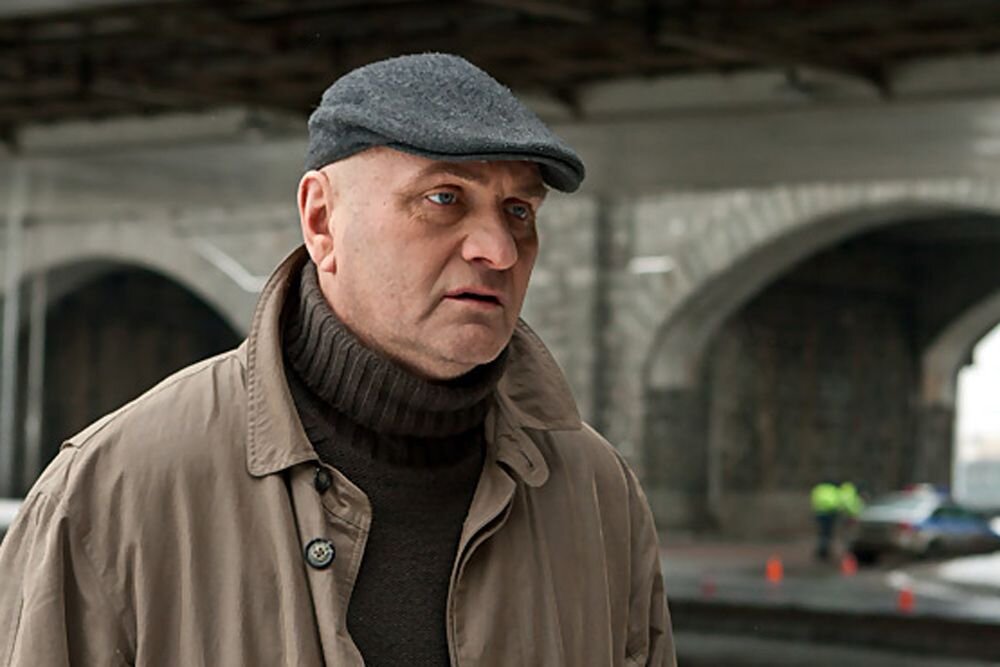 Александр Балуев известен каждому, кто знакомился с русским кинематографом. Харизматичный актер, в карьере у которого случались свои творческие взлеты и падения.-6