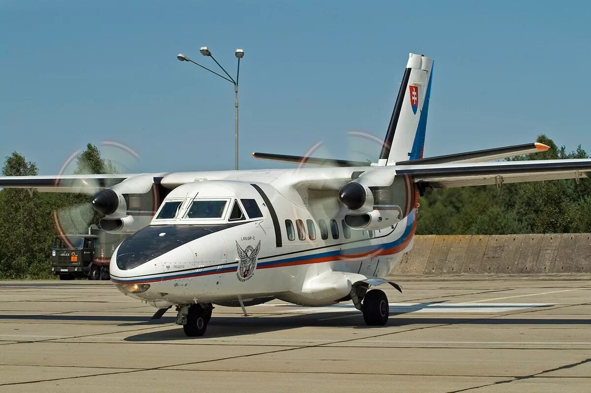 Самолет L-410 “Турболет”