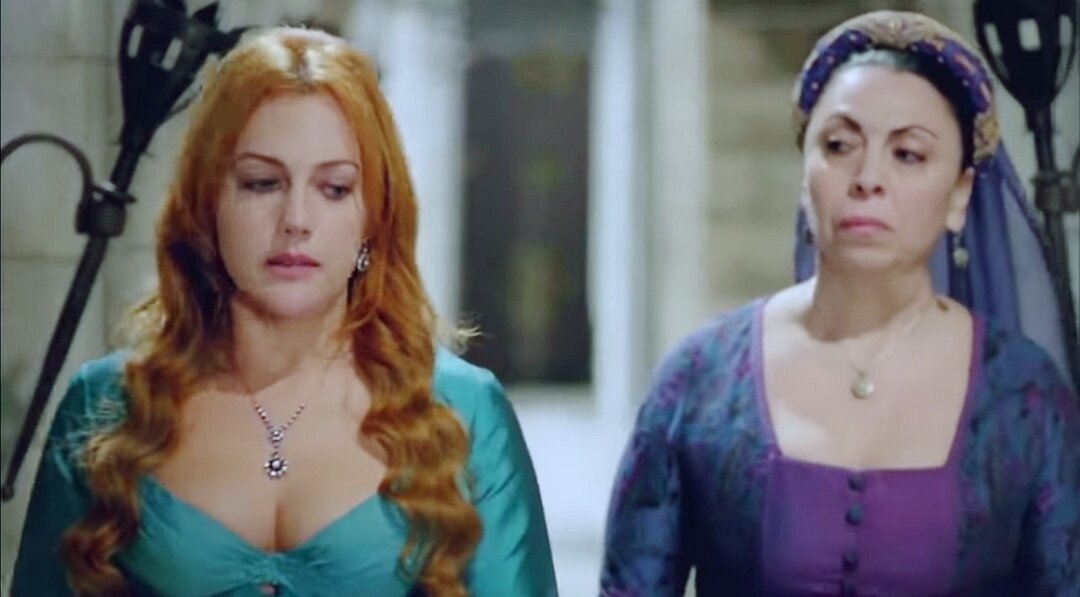 Кадр из сериала "Великолепный век" 