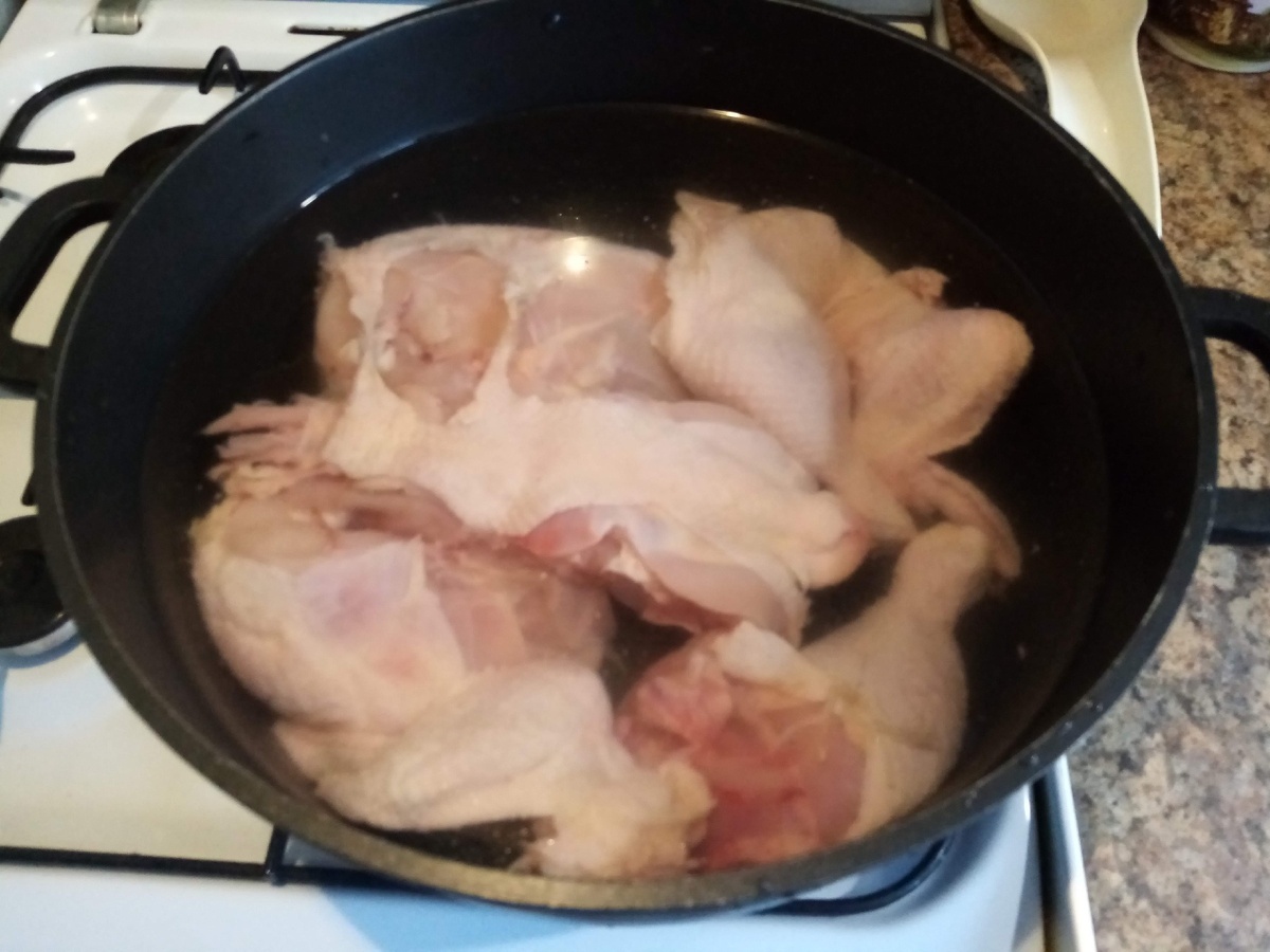 Лучше взять казан или большую кастрюлю