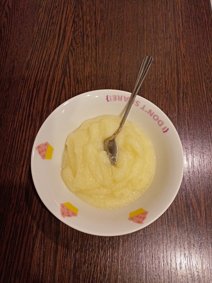 Фото автора. Готовое пюре пришлось по вкусу малышу