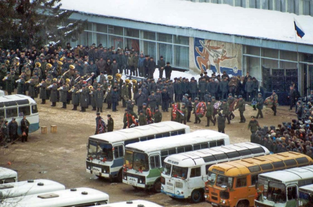 1999 год что случилось. Пожар в Самаре 1999 год ГУВД. Пожар УВД Самара 1999. Пожар ГУВД Самара. Пожар в ГУВД Самара 1999 похороны.