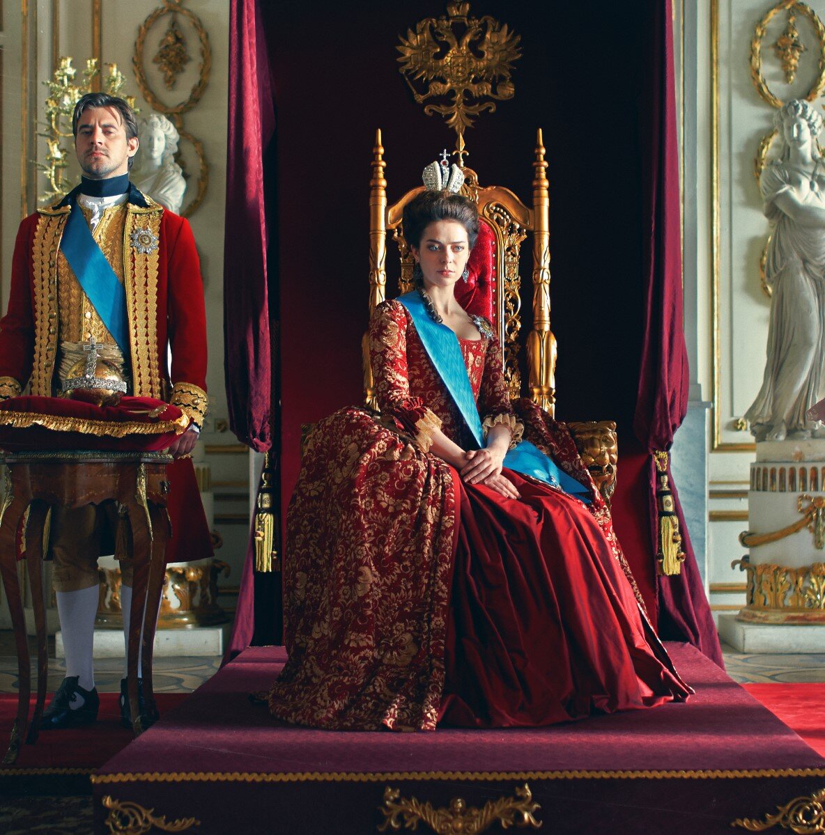 " Екатерина" Российский телесериал основанный на исторических событиях.  Премьера 1 сезона состоялась 24 ноября 2014 года. Премьера 2 сезона состоялась 27 февраля 2017 года. Премьера 3 сезона состоялась 21 октября 2019 года. 