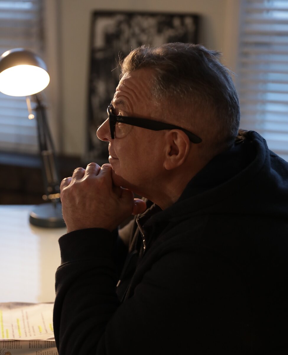 Андрей Ургант. Фото Вероники Лобановой со съемочной площадки "Девушка на миллион"