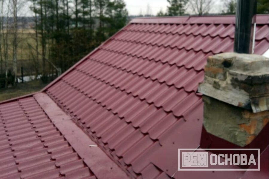 Устройство металлочерепицы кровли дачного дома в Приветинском