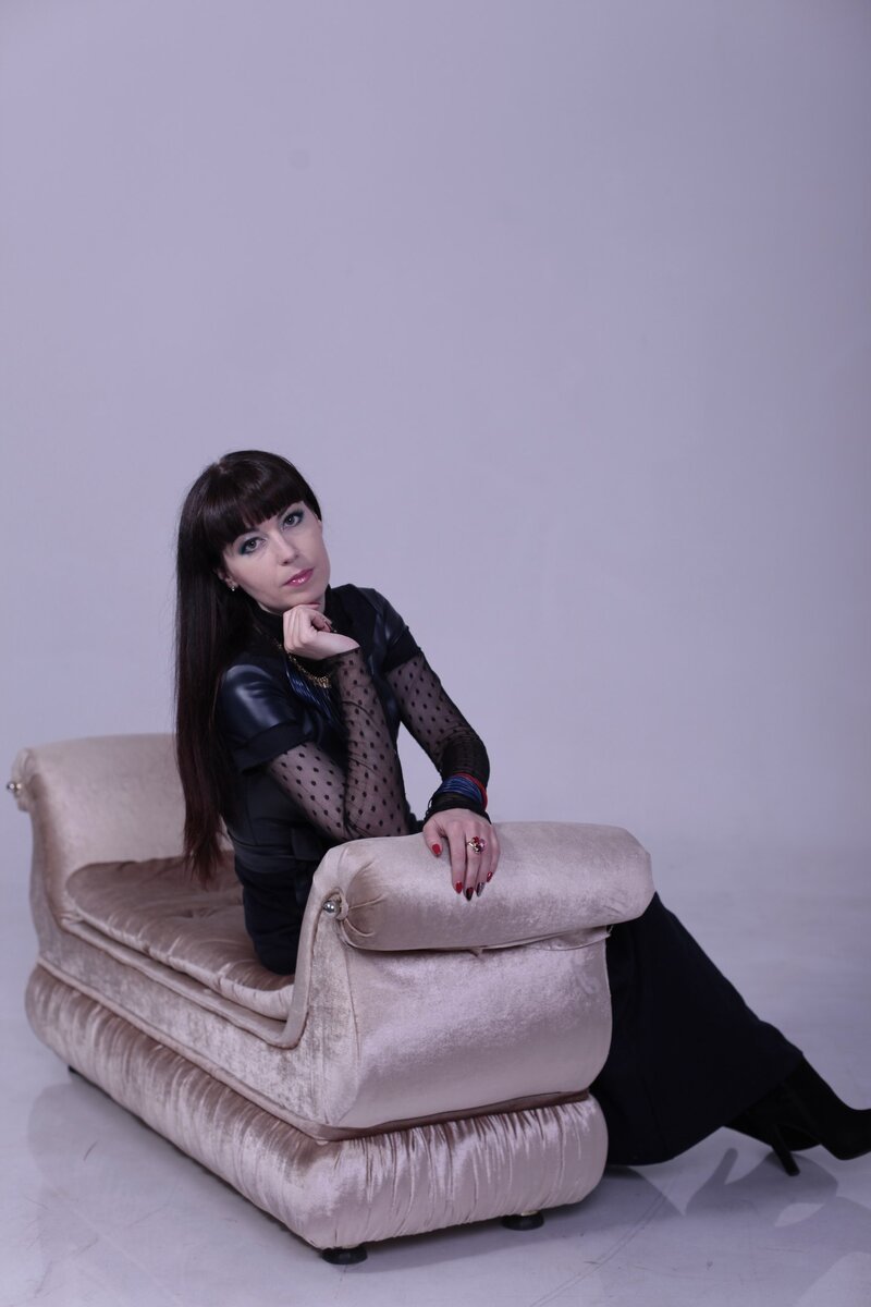 На фото стилист Марина Макутенко. Источник: https://vk.com/id103912300?z=photo103912300_391779992%2Fphotos103912300