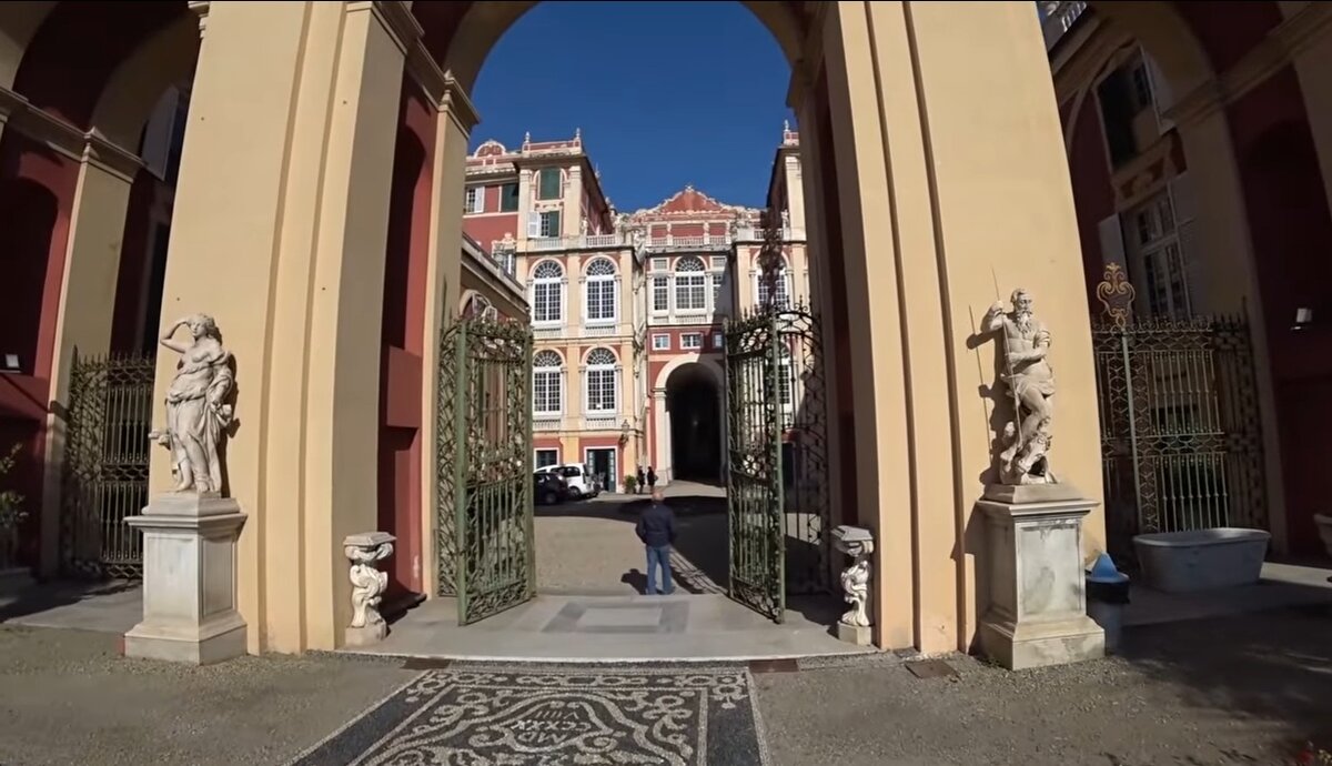 Королевский дворец