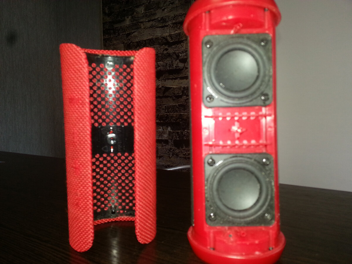 JBL блютус колонка. Разбор. 