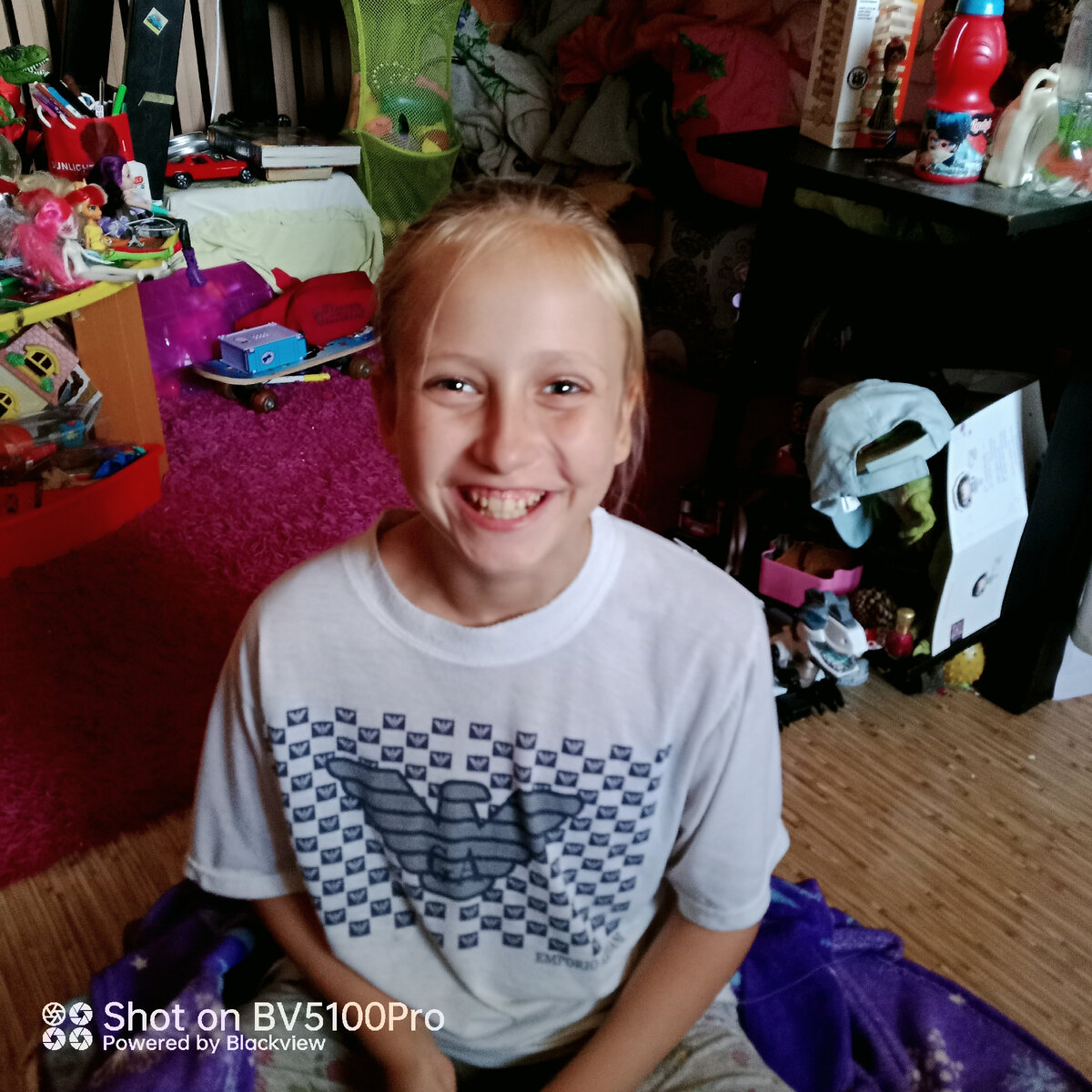 Ребенок автора, фото автора, комната автора. Сделано автором)))