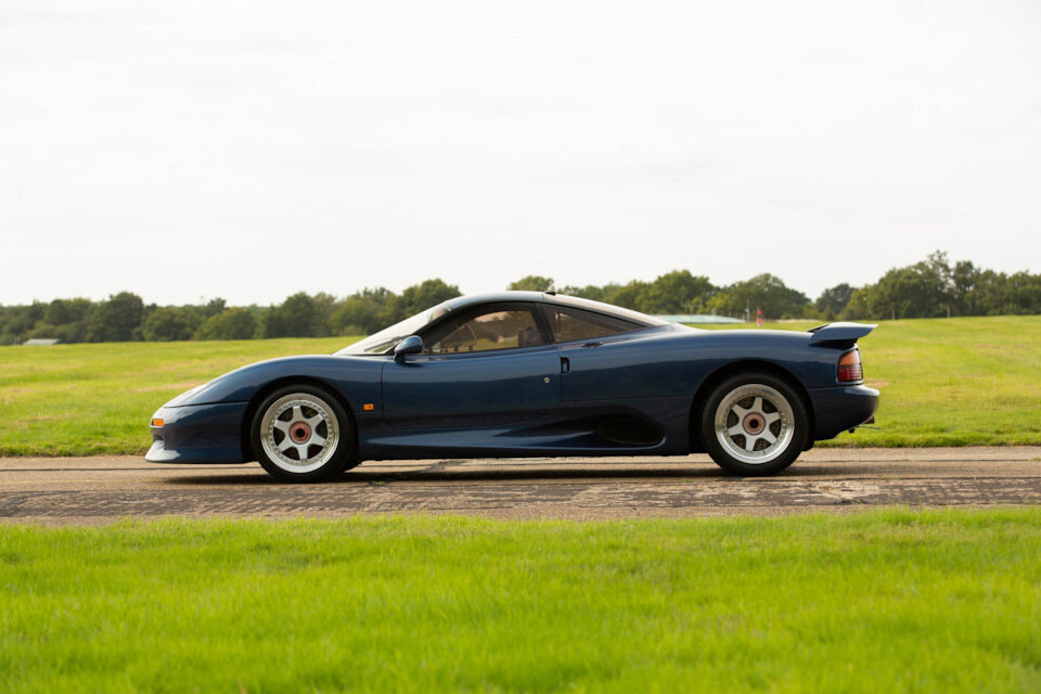 Jaguar XJ-15. Фото 1 из 2.