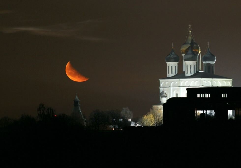 Автор – Петр Митрофанов