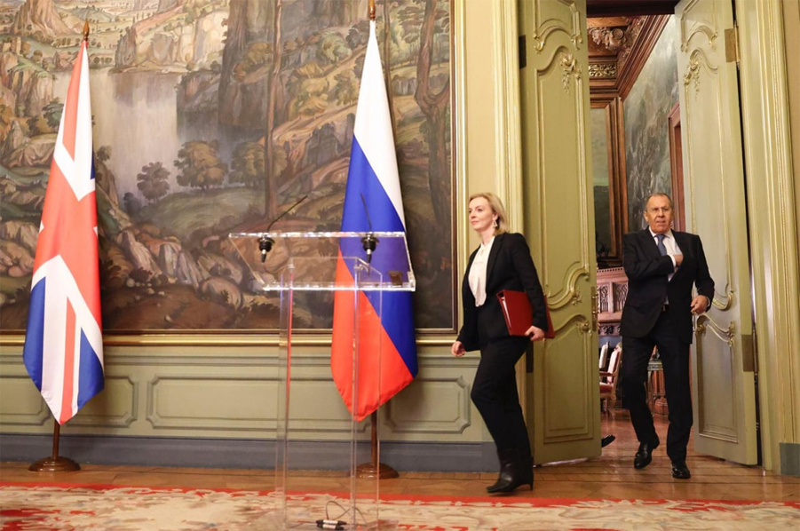 Твиттер/Лиз Трасс (визит в Москву)