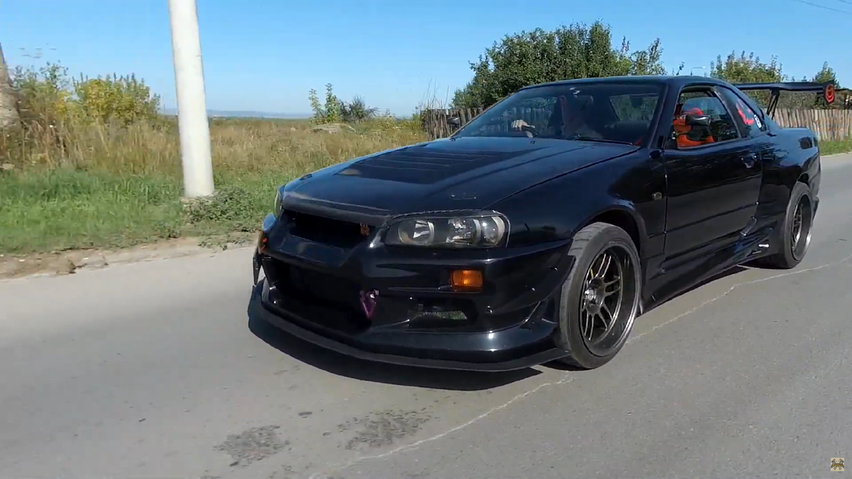 Nissan skyline gtr r34 550hp.