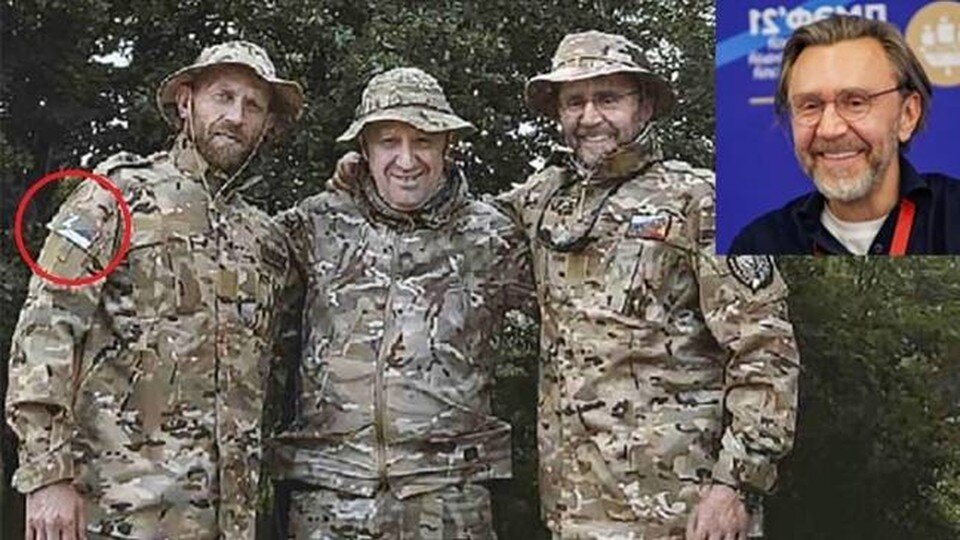     Музыкант объяснил, что фото - это фотошоп  Личная страничка героя публикации в соцсети