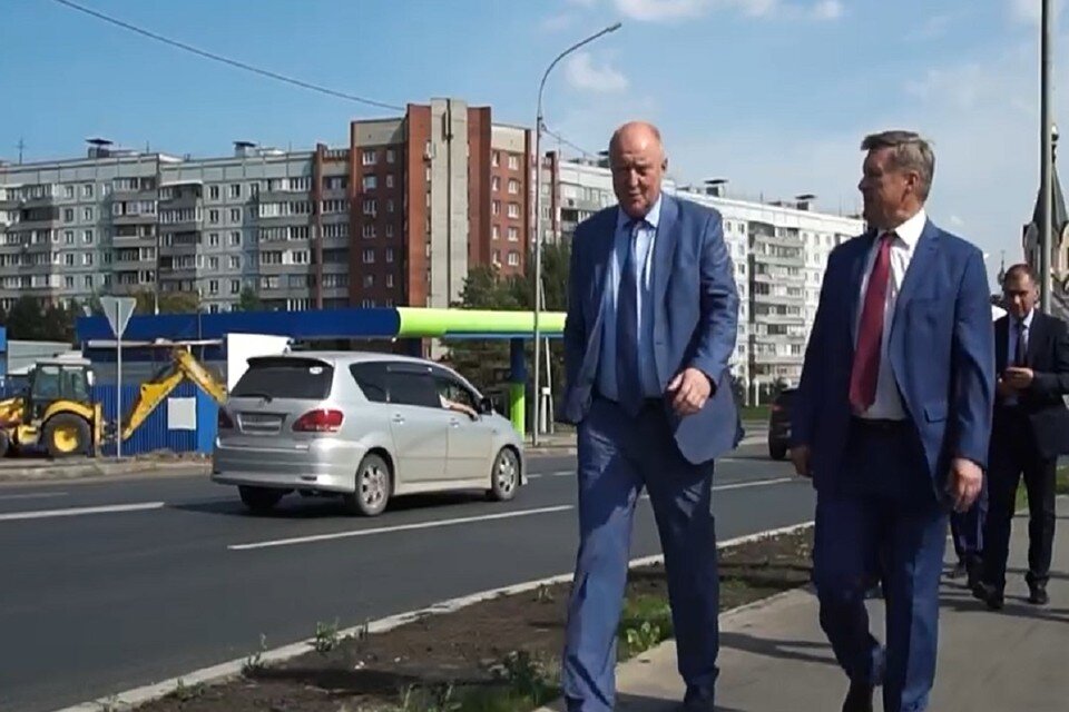     В Новосибирске завершили строительство дороги на Родниках. Фото: Телеграм-канал // Анатолий Локоть.