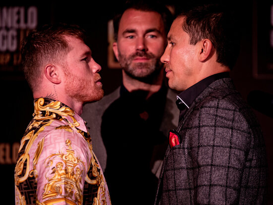     Сауль Альварес (слева) и Геннадий Головкин. Фото: Matt Davies/Keystone Press Agency/globallookpress.com