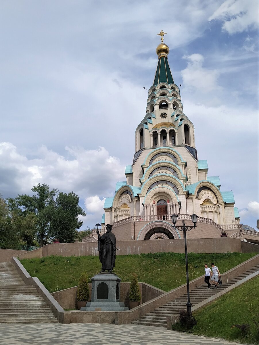 Софийский собор и памятник Князю Владимиру