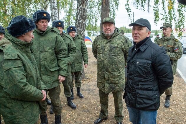    Мобилизованные тюменцы общаются с главой региона Информационный центр правительства Тюменской области