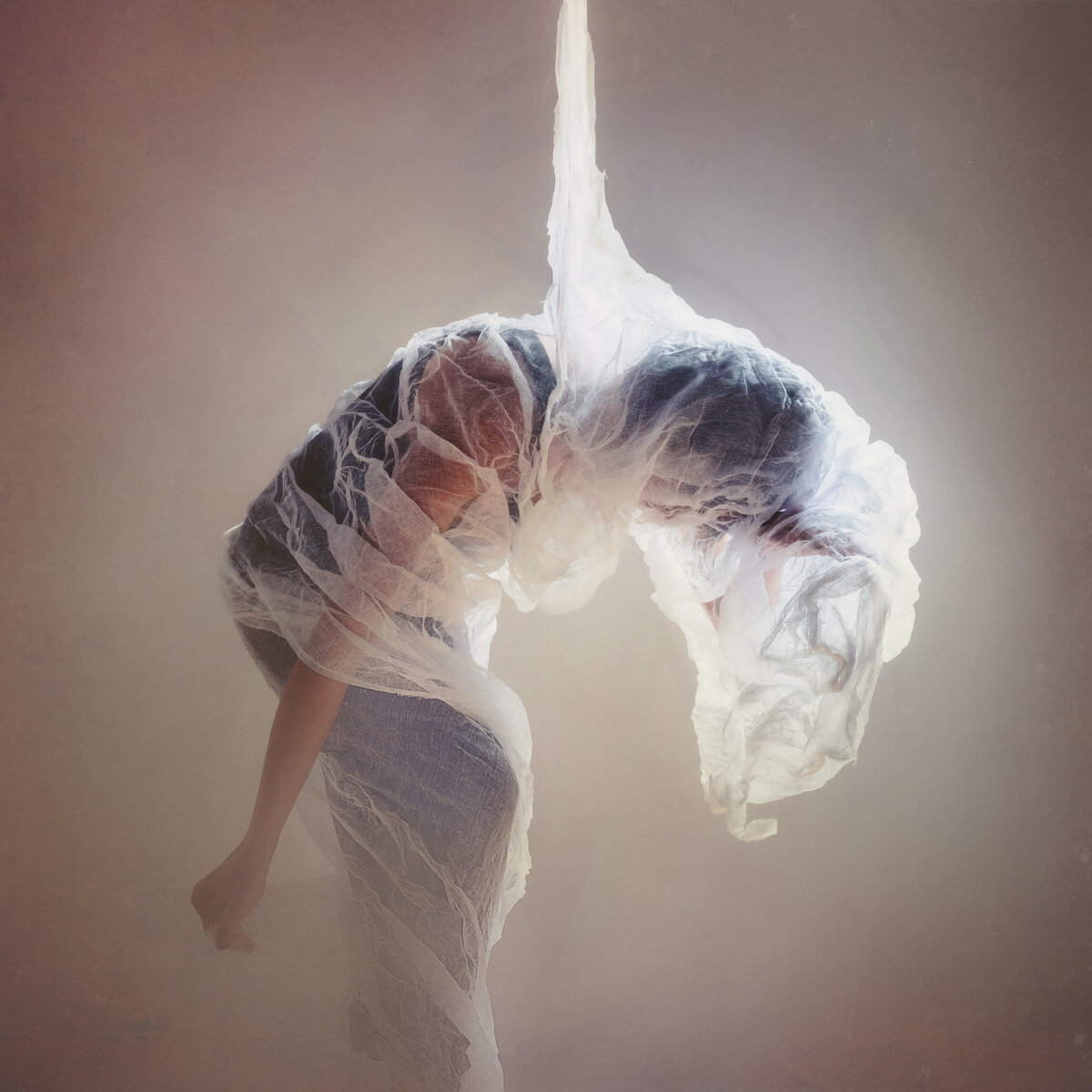 "Завещание ангела", Екатерина Широкова. Фото Velizar Ivanov Unsplash