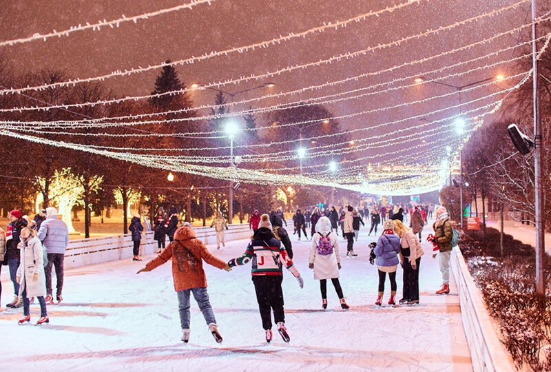    Каток в Парке Горького