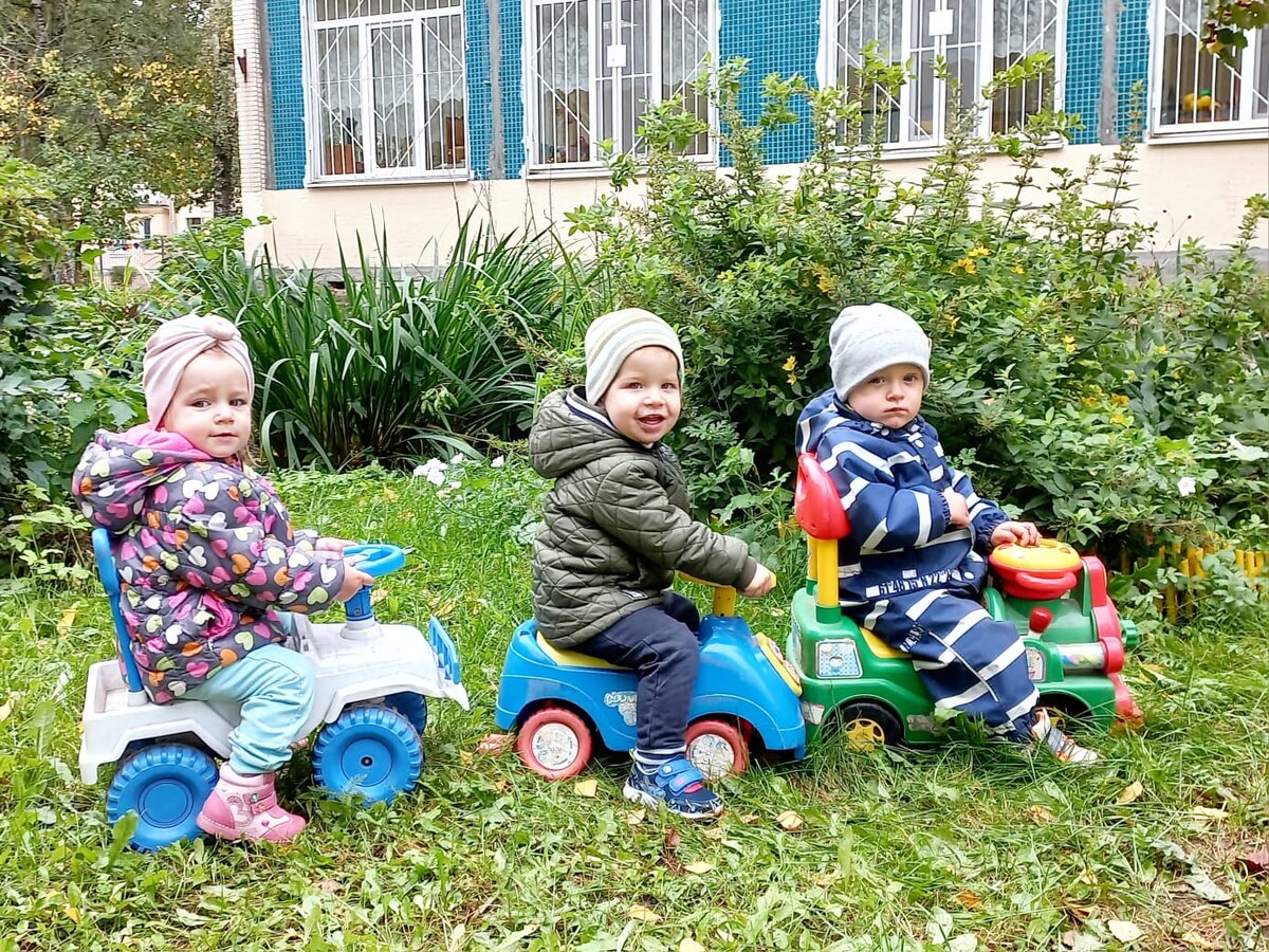 Угрюмый наш Арсенька 😒