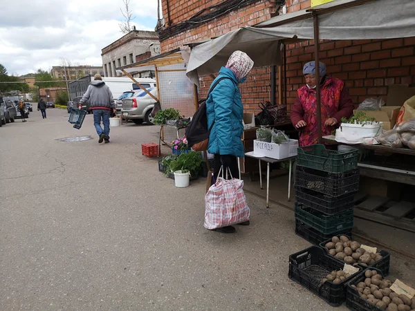 Рынок в Луках