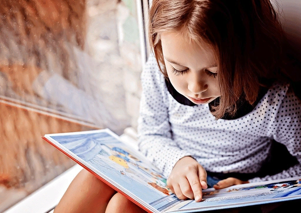 Как научить ребенка читать: методики от опытного педагога
