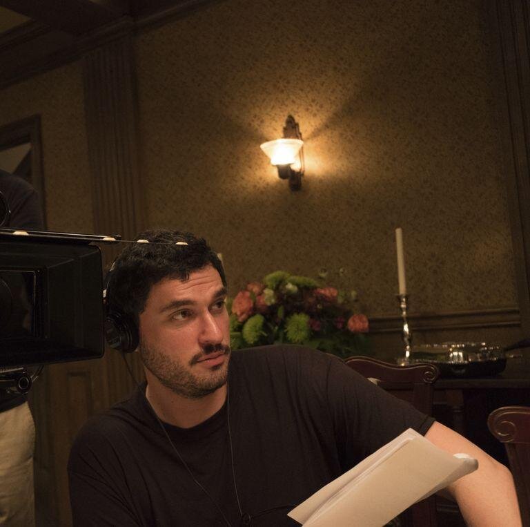 Джош Транк на съемках «Лица со шрамом»