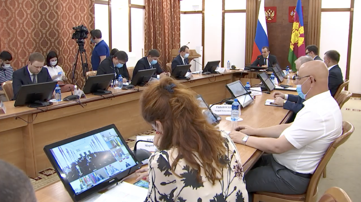 Кондратьев фото с трансляции оперштаба 11.06