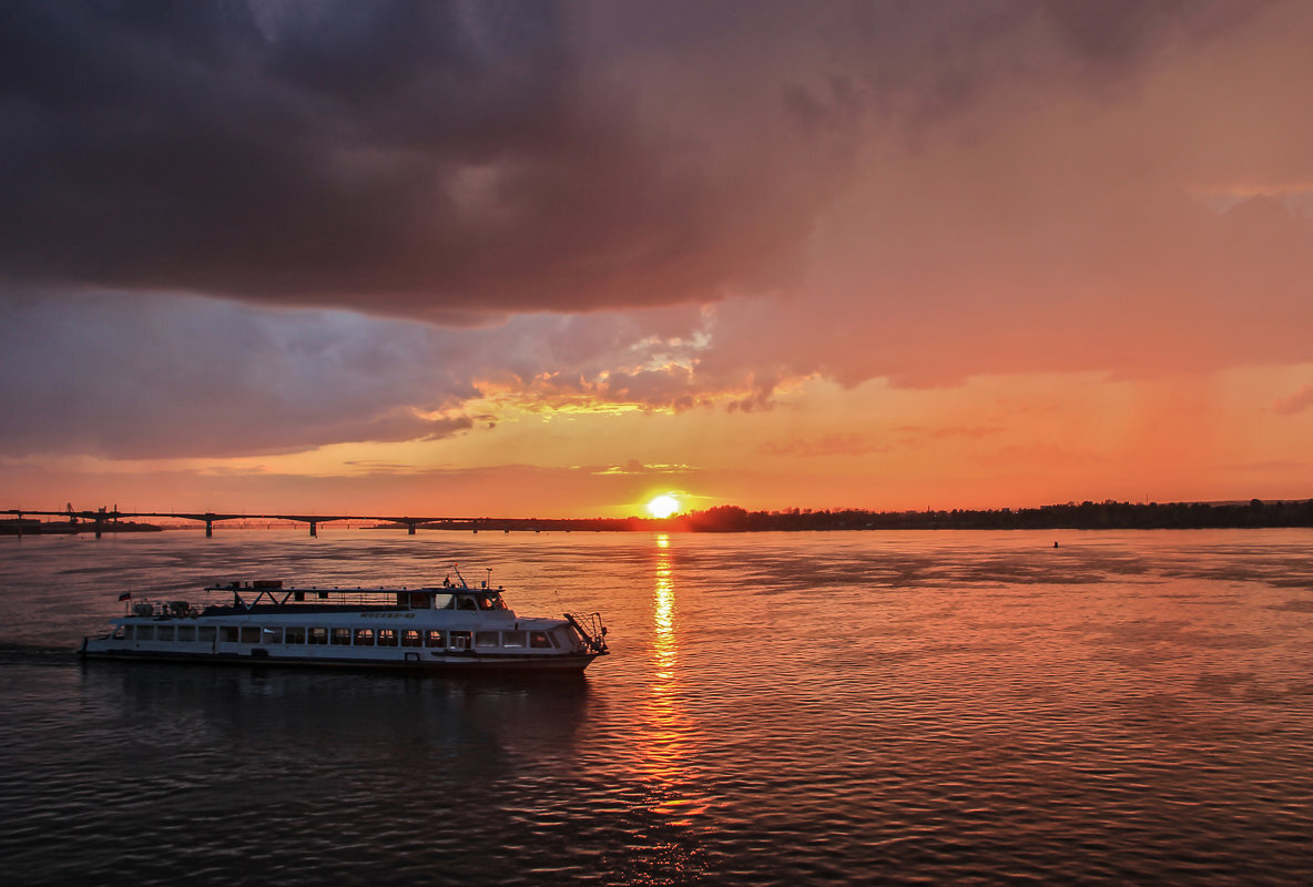 Закаты у нас! Всегда красивые кадры.