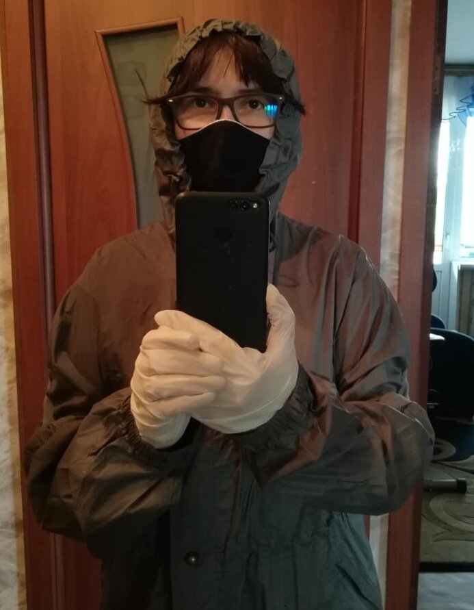 Экипировка для операции:"Бесконтактное мытье люстр"