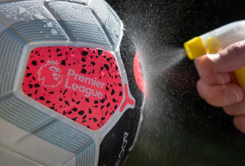 Дезинфекция футбольного мяча после тренировки